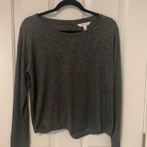 Athleta long sleeve open back shirt. Size: Small. Color: Dark Heather Gray.